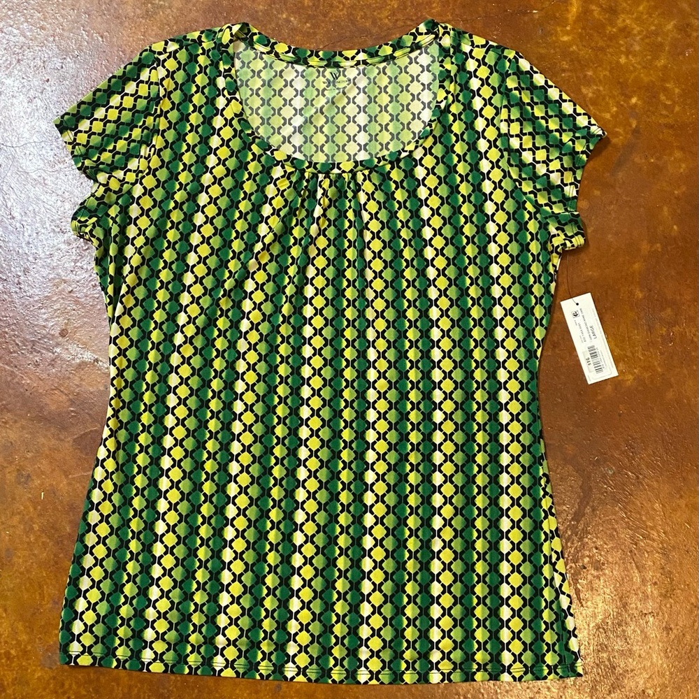 NWT Ladies Worthington Large Blouse green diamond pattern, stretchy